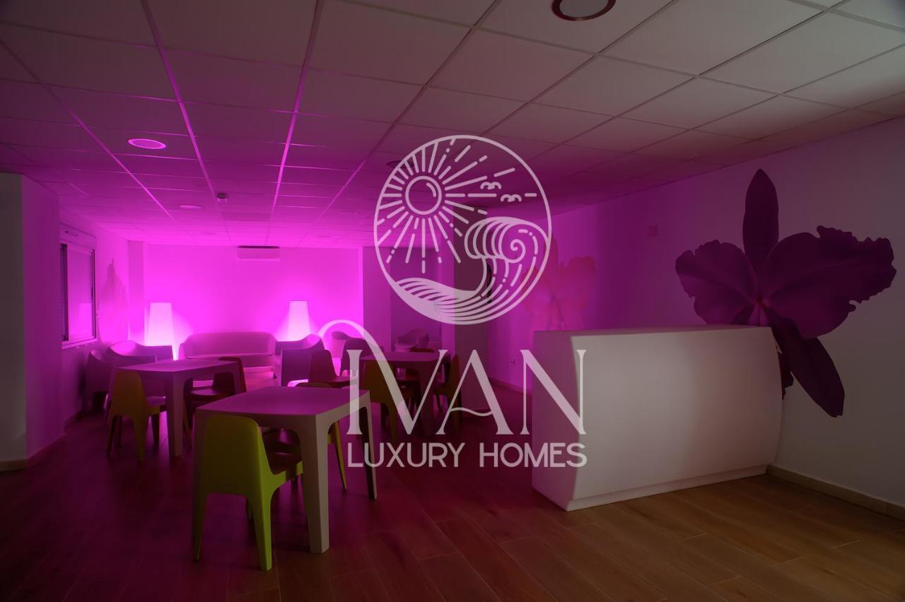 אורופסה דל מר Casa Emiliaivan Luxury Homes 8ªpta Norte 1ª Linea מראה חיצוני תמונה